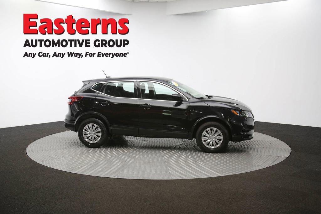 Used 2020 Nissan Rogue Sport S image 44