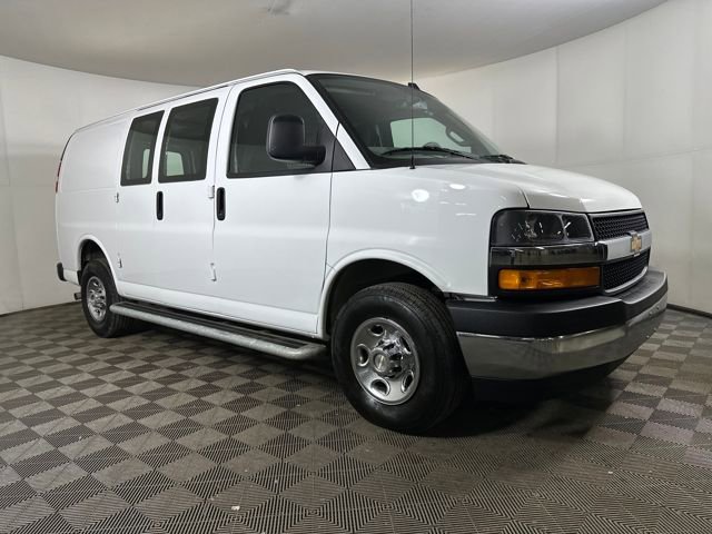 Used 2024 Chevrolet Express 2500 w/ Driver Convenience Package image 2