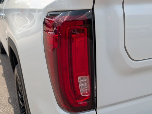 Used 2020 GMC Sierra 1500 Denali w/ Denali Ultimate Package AWD/4WD image 9