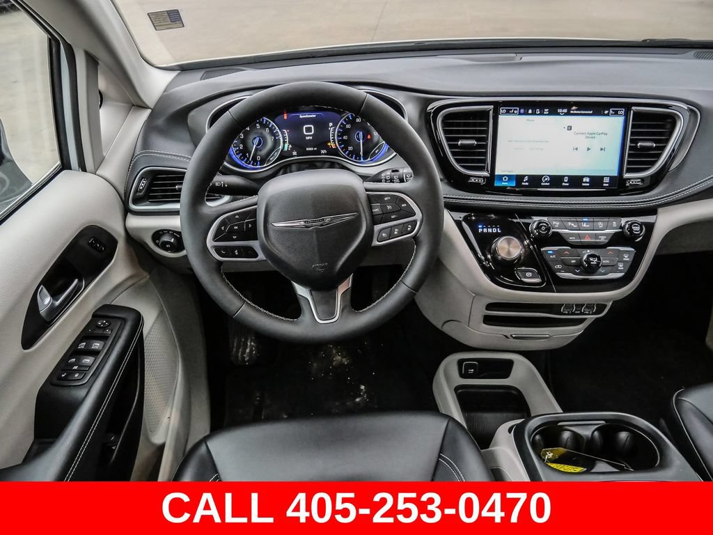 Used 2024 Chrysler Pacifica Touring-L AWD/4WD image 80