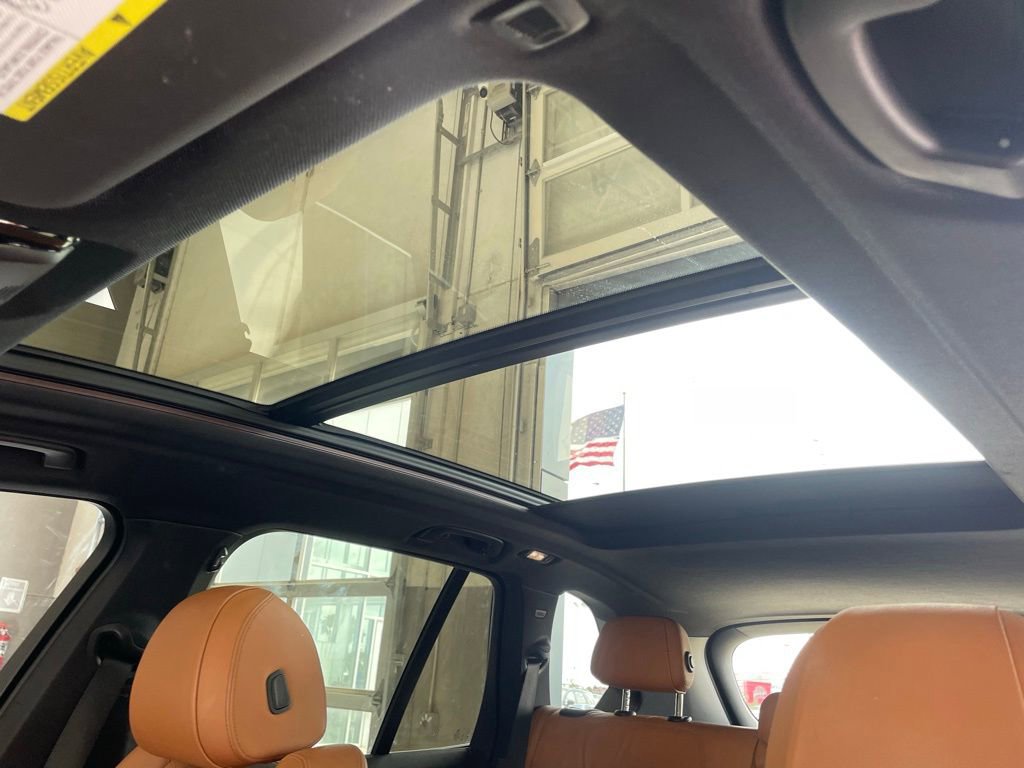 Used 2022 BMW X5 sDrive40i w/ Parking Assistance Package image 12