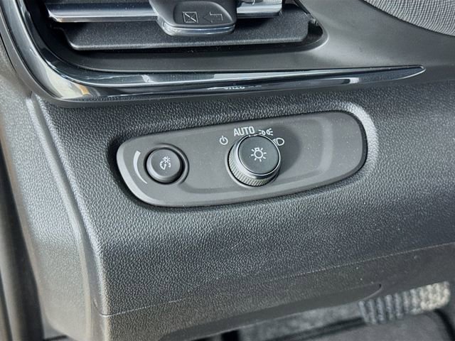 Used 2025 Buick Envista Preferred w/ Convenience I Package FWD image 10