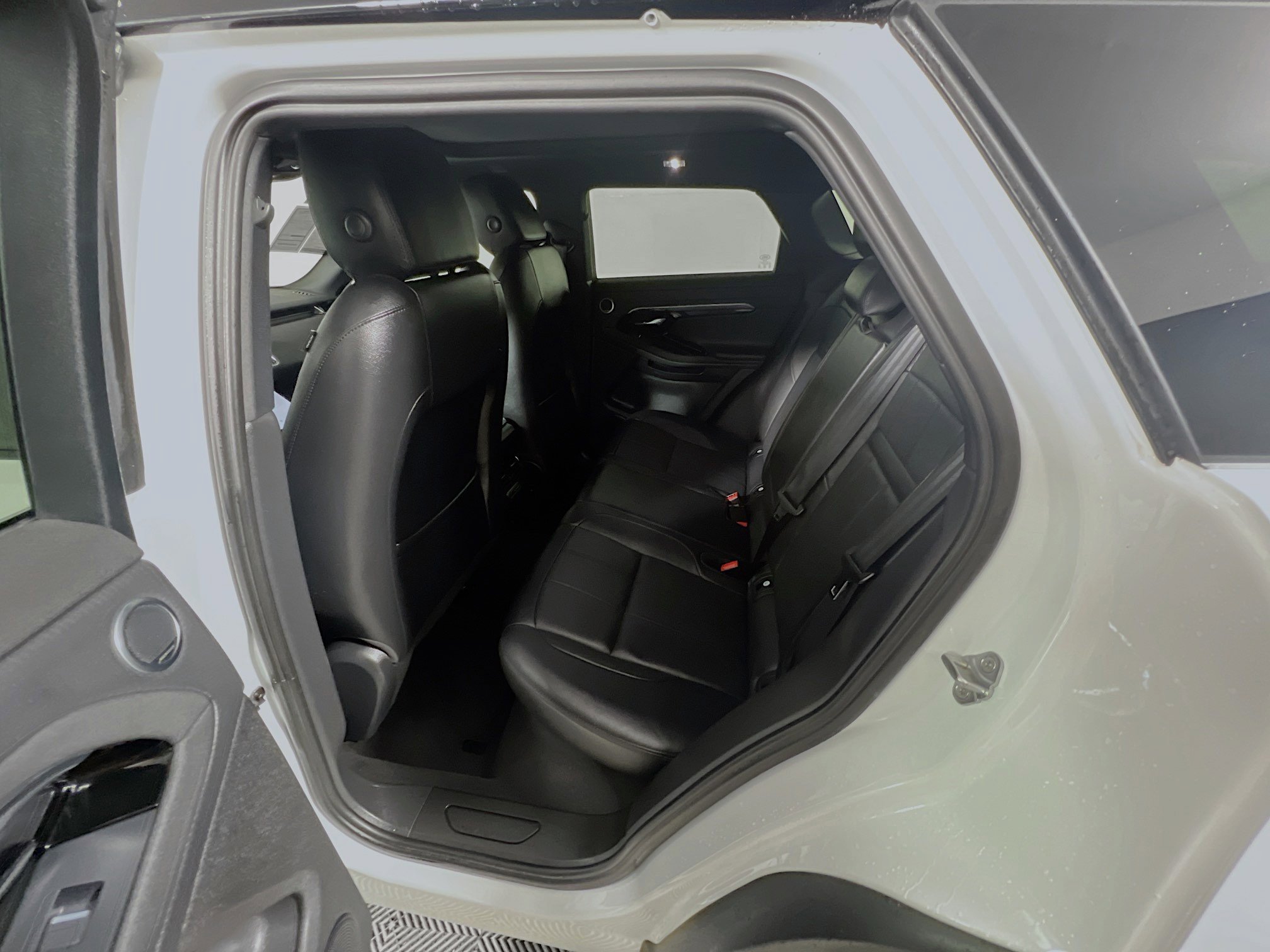 Used 2023 Land Rover Range Rover Evoque S AWD/4WD image 29