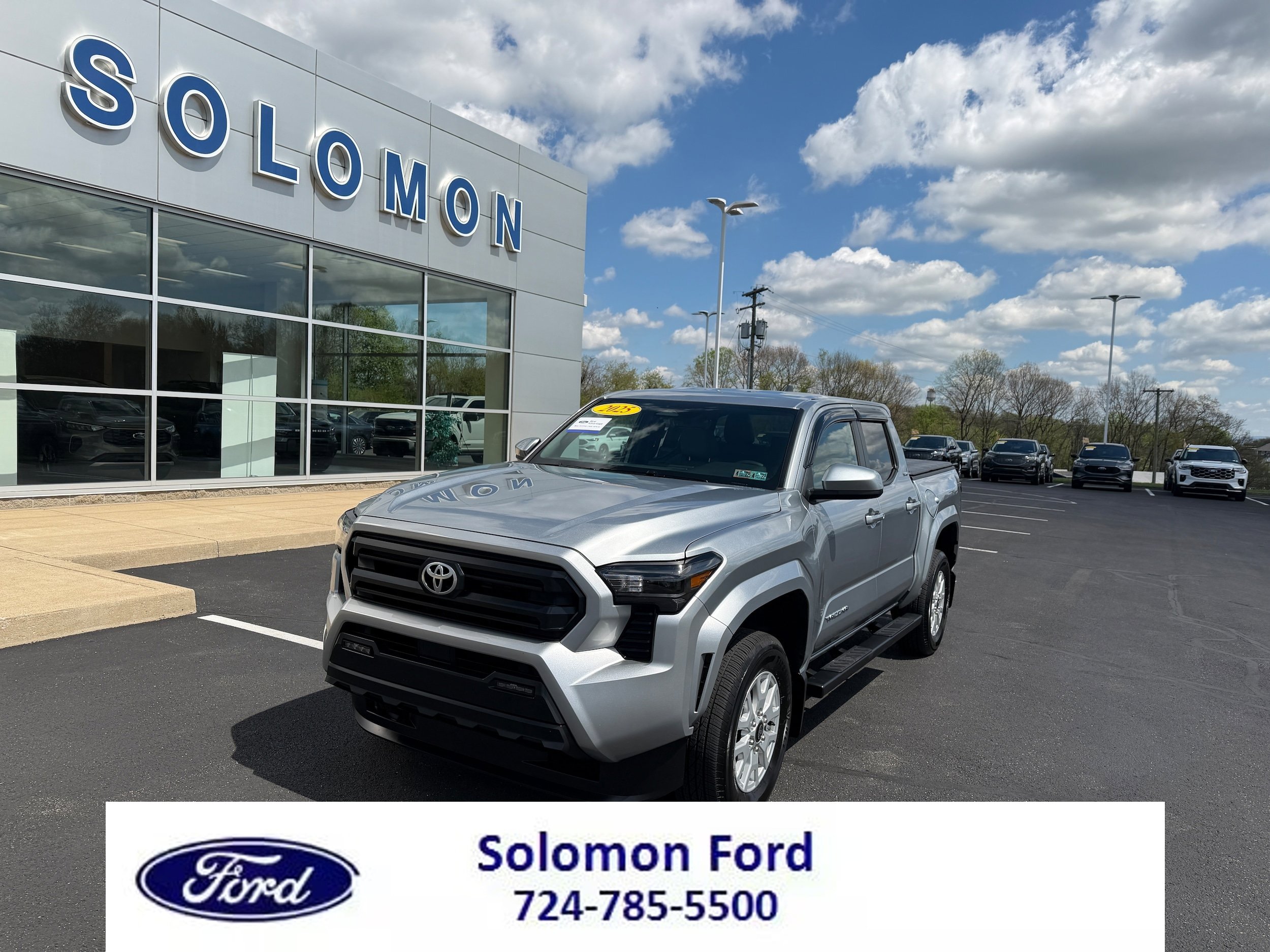 Used 2025 Toyota Tacoma SR5