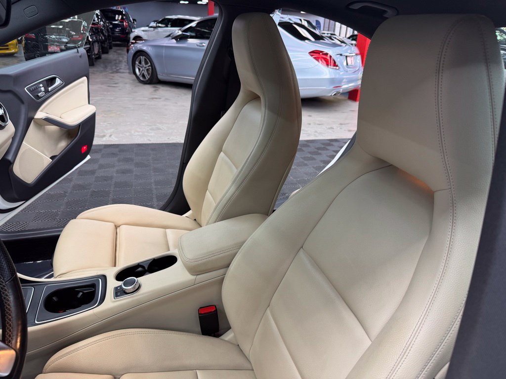 Used 2019 Mercedes-Benz CLA 250 image 34