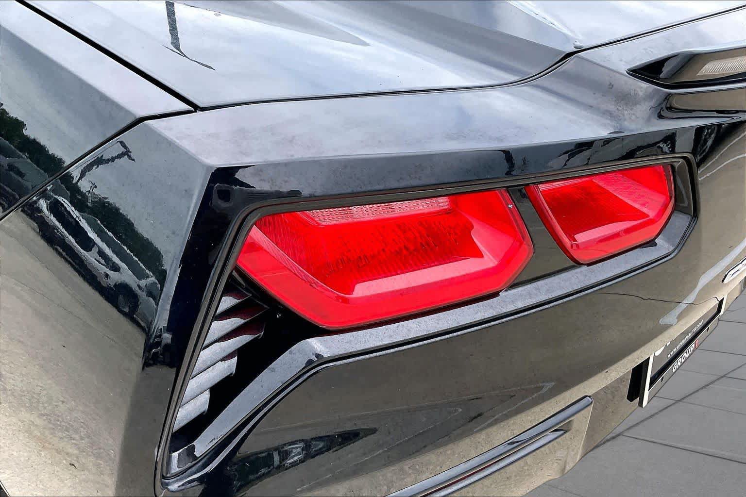 Used 2016 Chevrolet Corvette Stingray Coupe RWD image 23