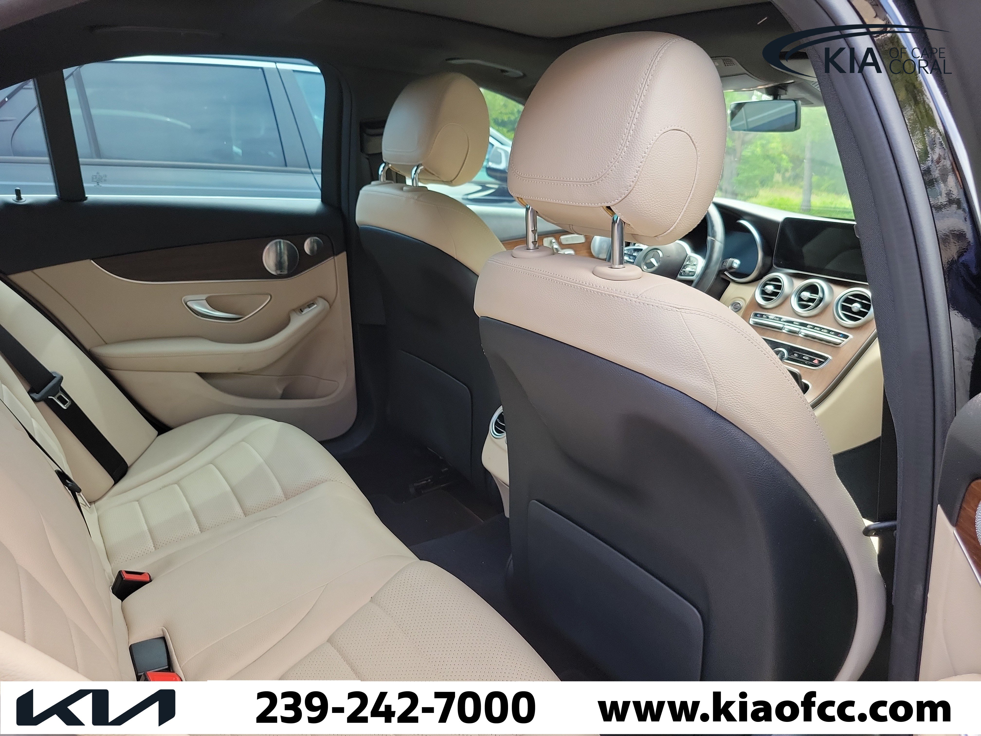 Used 2021 Mercedes-Benz C 300 4MATIC Sedan image 9