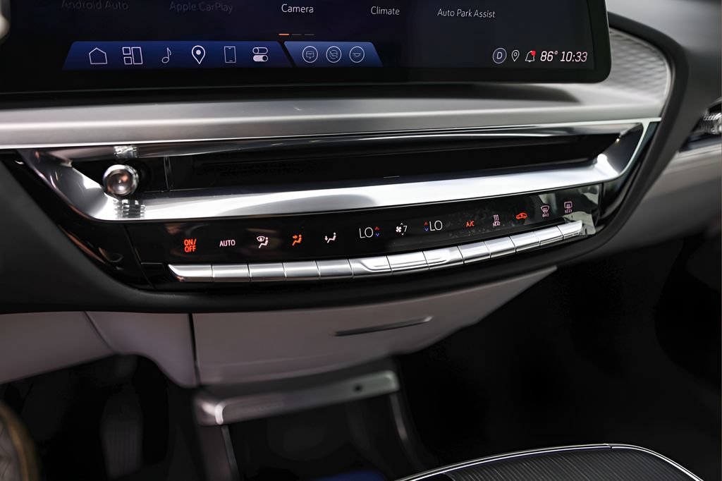 Certified 2024 Cadillac Lyriq Luxury RWD image 16