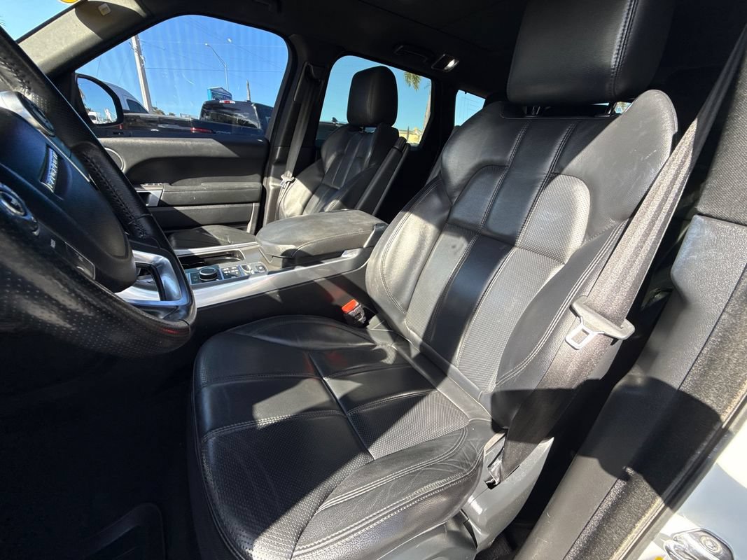 Used 2017 Land Rover Range Rover Sport SE AWD/4WD image 10