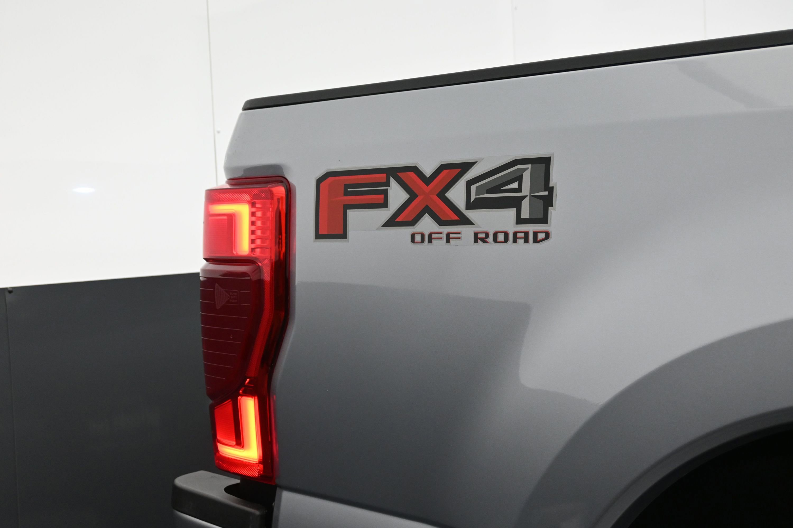 Used 2022 Ford F250 Limited w/ FX4 Off-Road Package AWD/4WD image 47