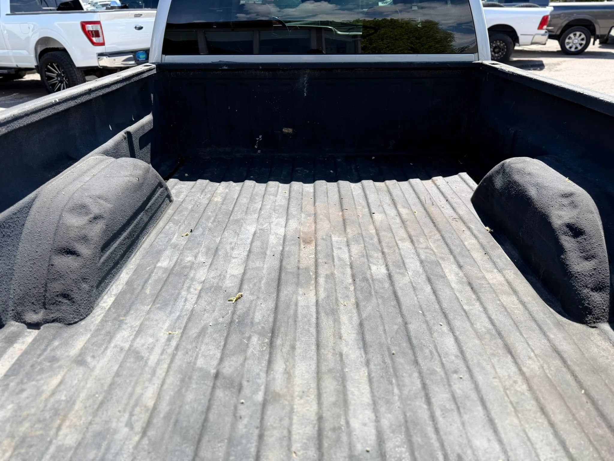 Used 2006 GMC Sierra 2500 SLT w/ Heavy-Duty Power Package AWD/4WD image 11