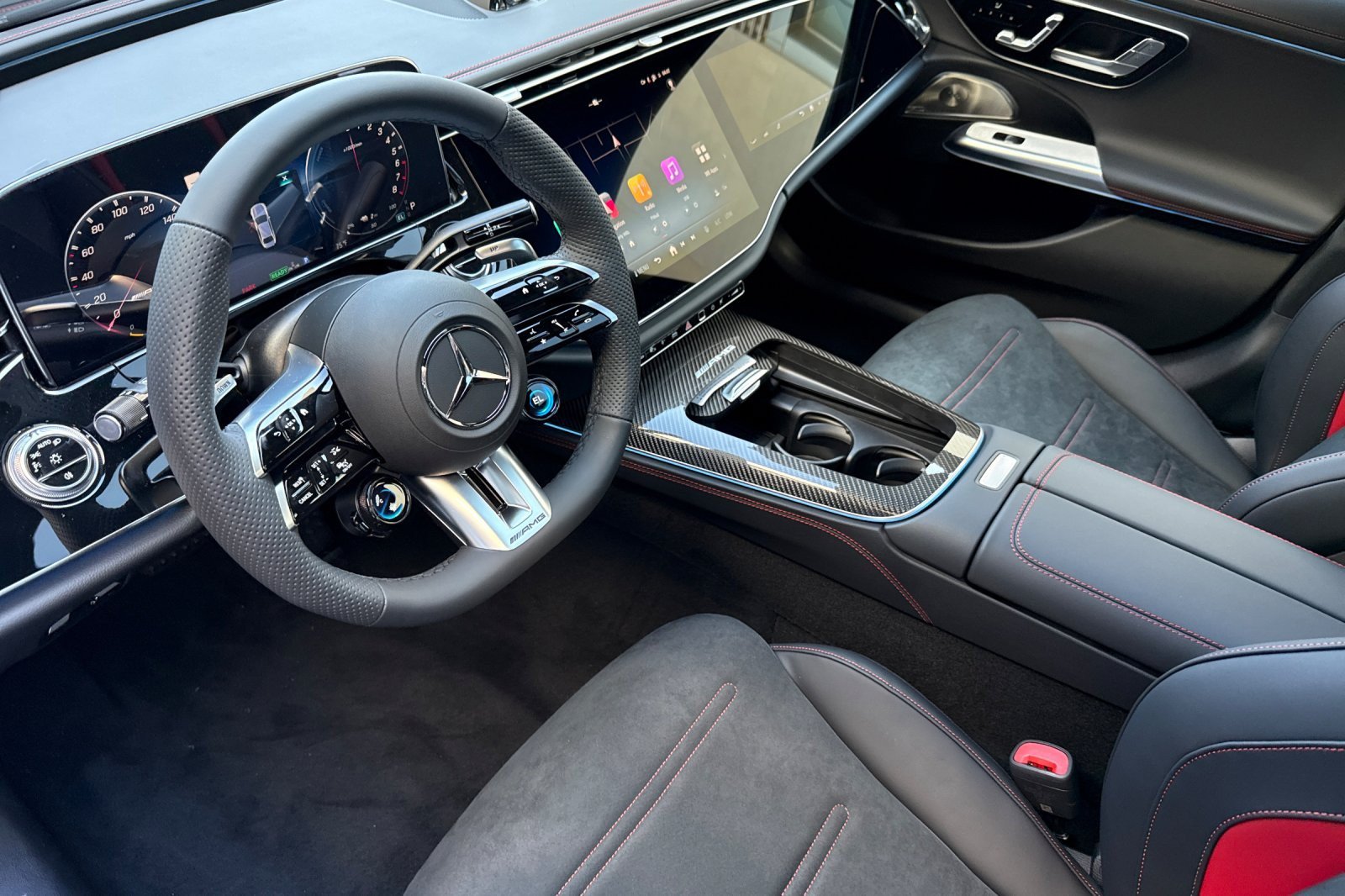 New 2026 Mercedes-Benz E 53 AMG e 4MATIC Sedan image 9
