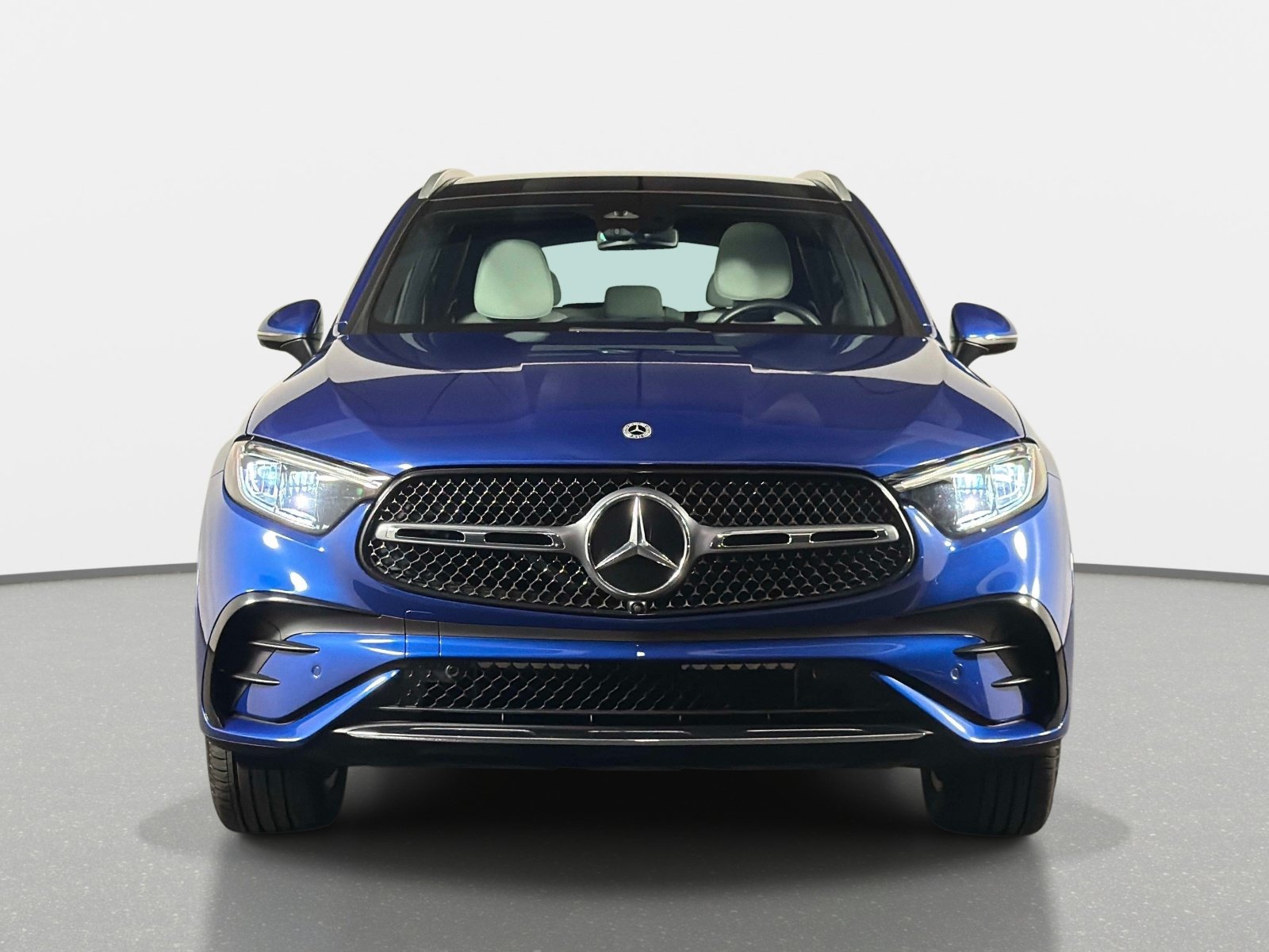 Used 2025 Mercedes-Benz GLC 300 4MATIC w/ AMG Line image 8