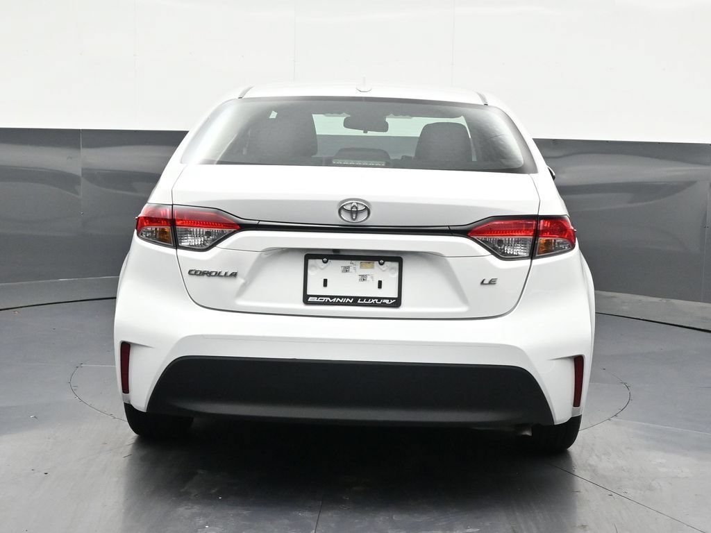 Used 2023 Toyota Corolla LE FWD image 4