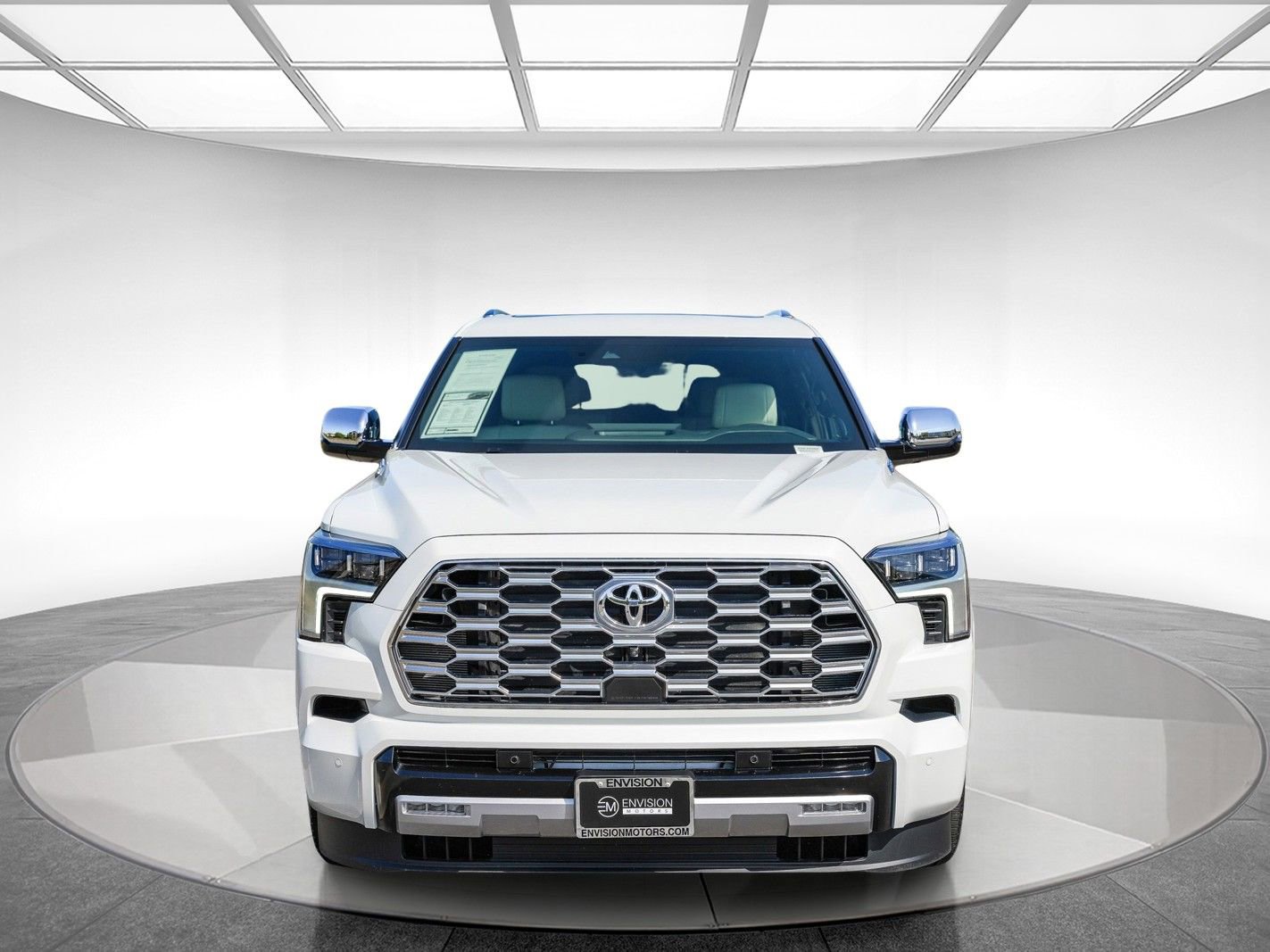 Used 2025 Toyota Sequoia Capstone AWD/4WD image 6