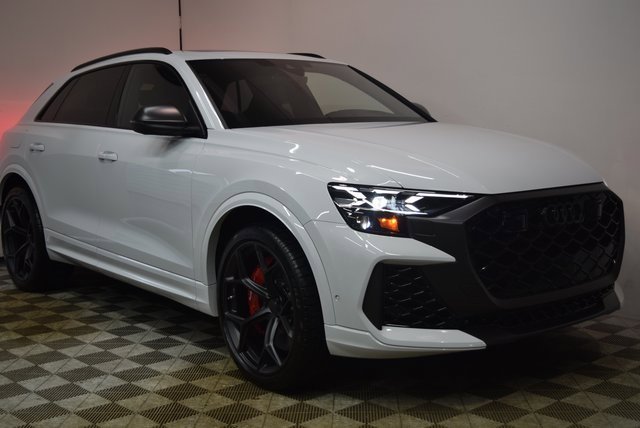 New 2026 Audi RS Q8 performance