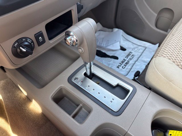 Used 2015 Nissan Frontier SV AWD/4WD image 19