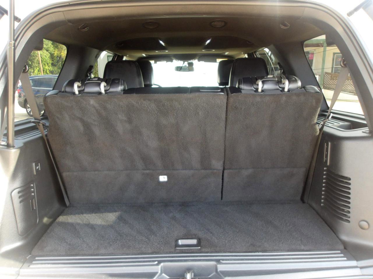 Used 2017 Ford Expedition Platinum RWD image 13