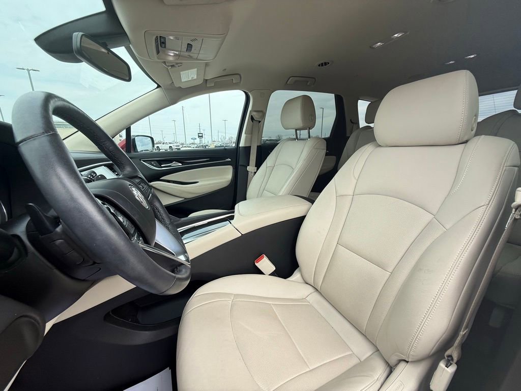 Used 2024 Buick Enclave Essence FWD image 27