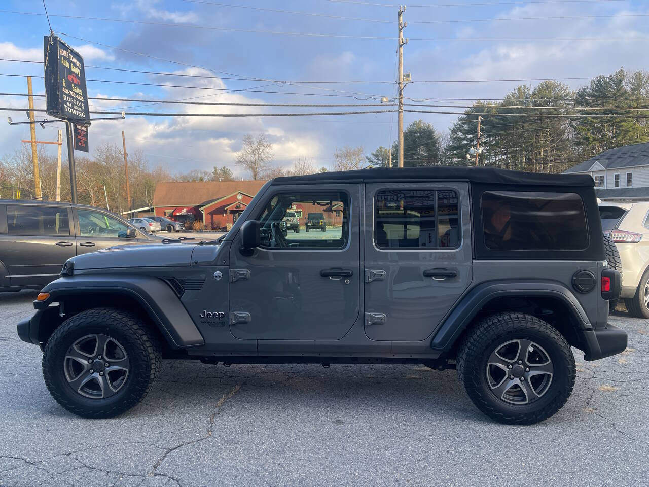 Used 2018 Jeep Wrangler Unlimited Sport S image 5