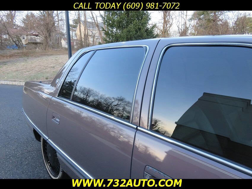 Used 1994 Cadillac De Ville Sedan FWD image 23