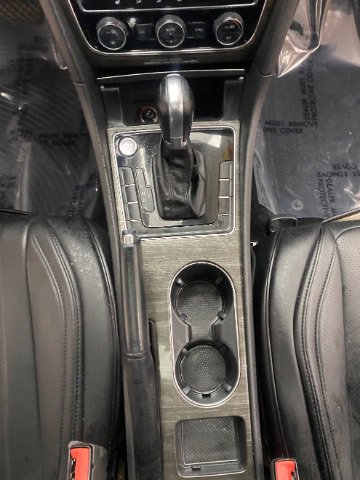 Used 2017 Volkswagen Passat 1.8T SE image 22