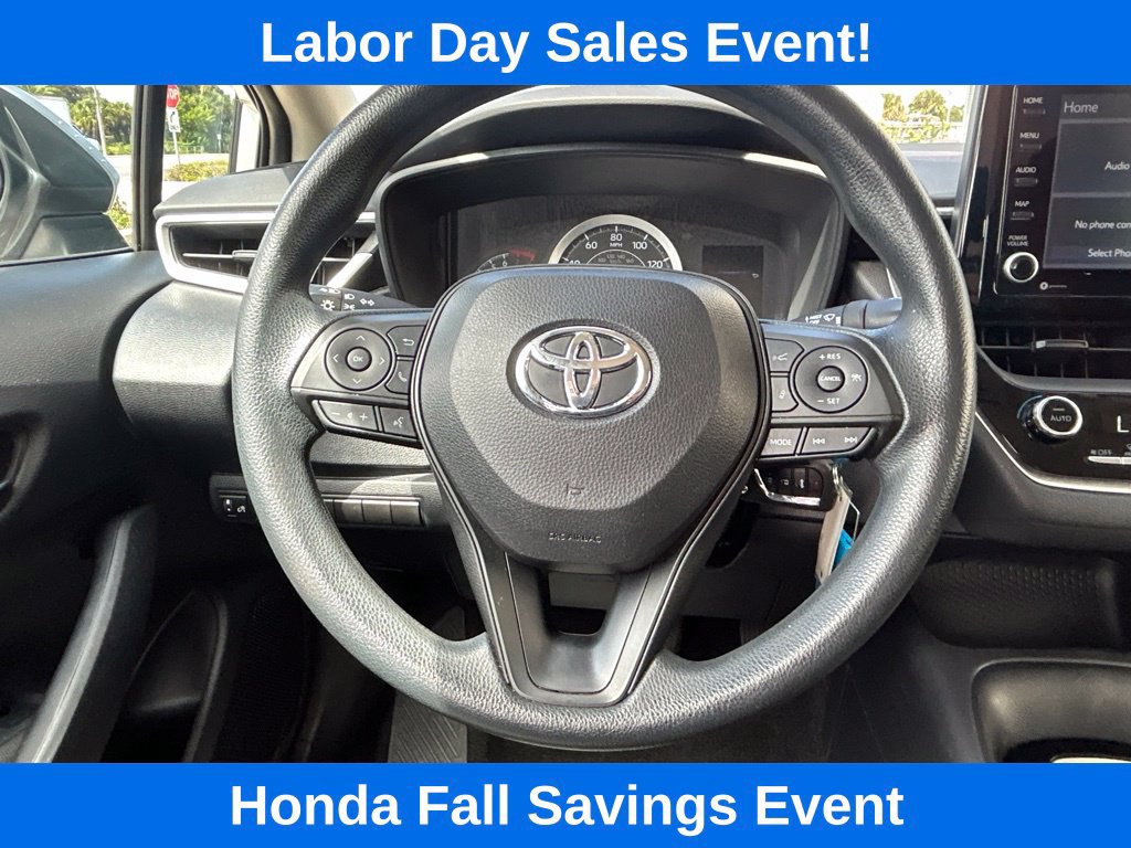 Used 2022 Toyota Corolla LE FWD image 15