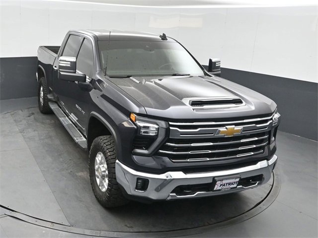 Used 2024 Chevrolet Silverado 2500 LTZ image 36