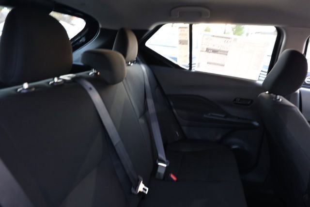 New 2025 Nissan Kicks Play S image 18