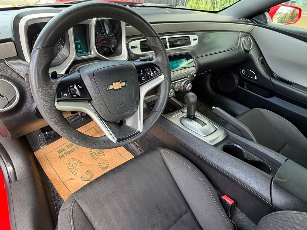 Used 2015 Chevrolet Camaro LS RWD image 11