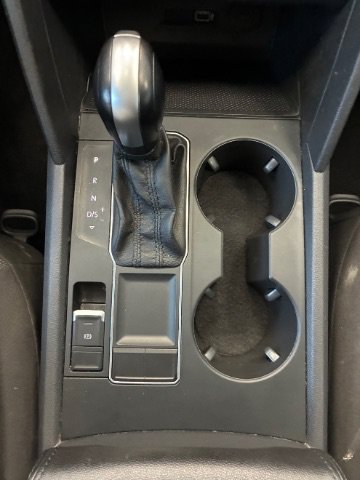 Used 2018 Volkswagen Atlas Launch Edition FWD image 20
