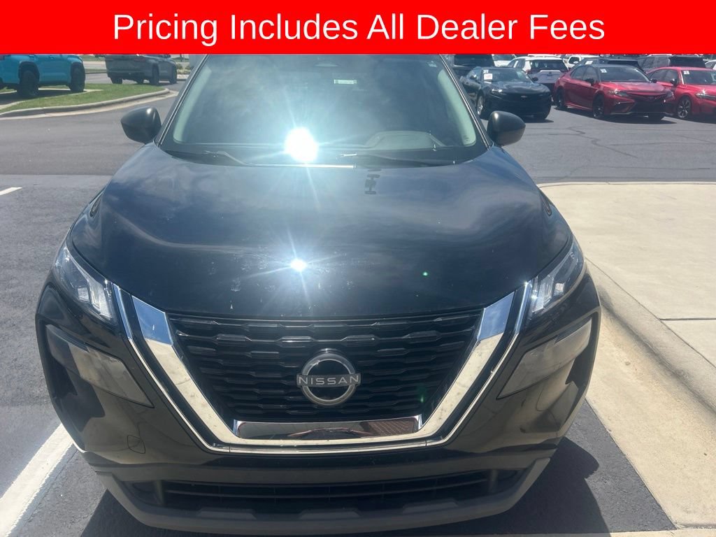 Used 2023 Nissan Rogue S FWD image 2