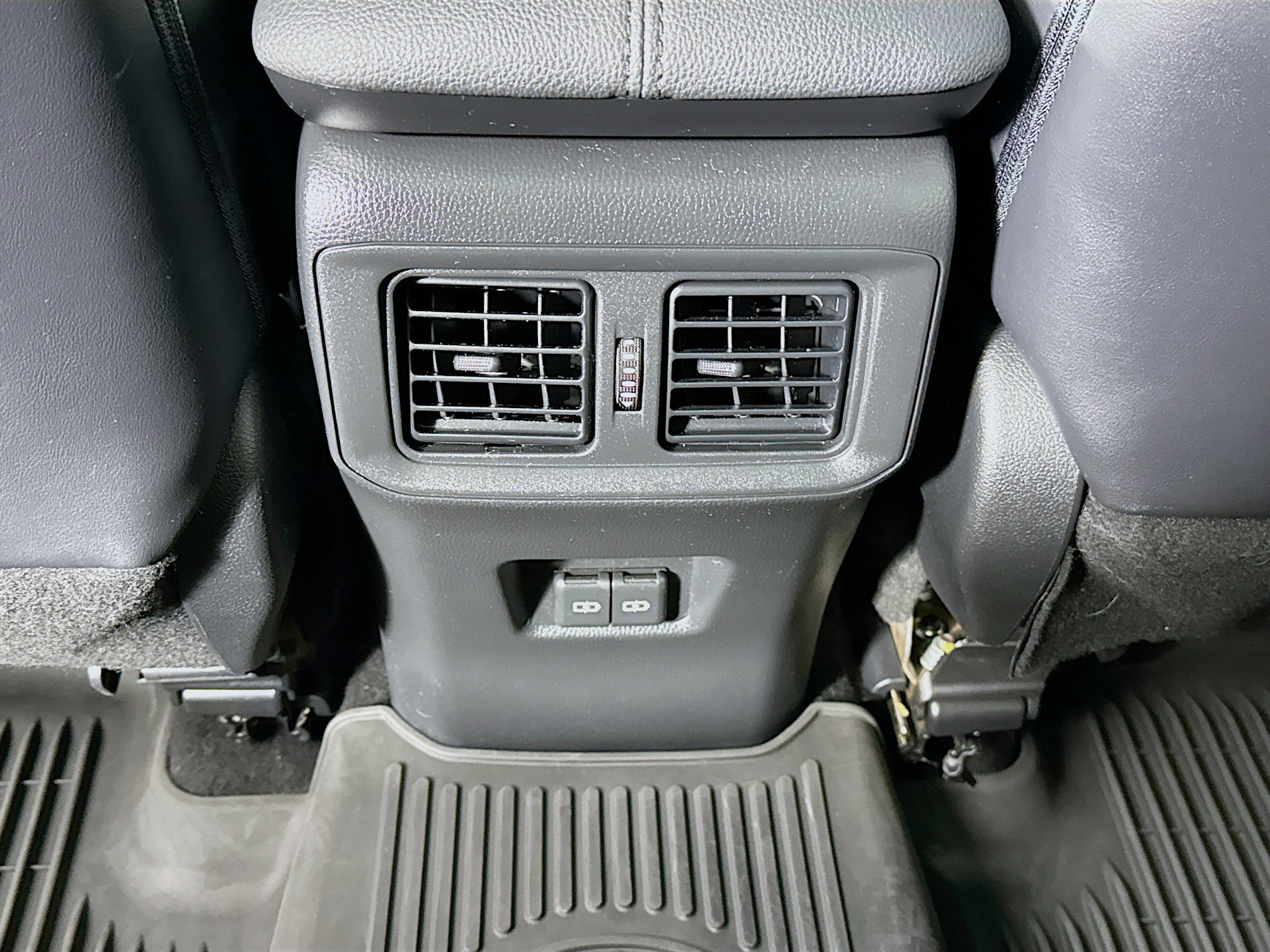 Certified 2022 Toyota RAV4 Limited AWD/4WD image 27