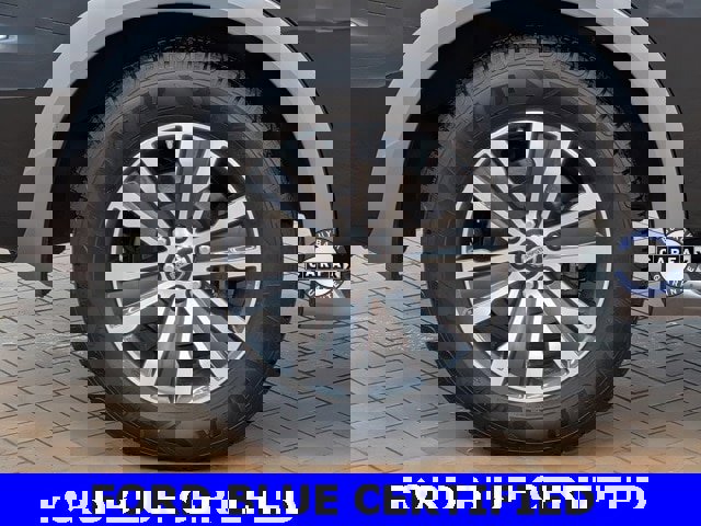 Used 2020 Nissan Armada SL w/ Premium Package image 9