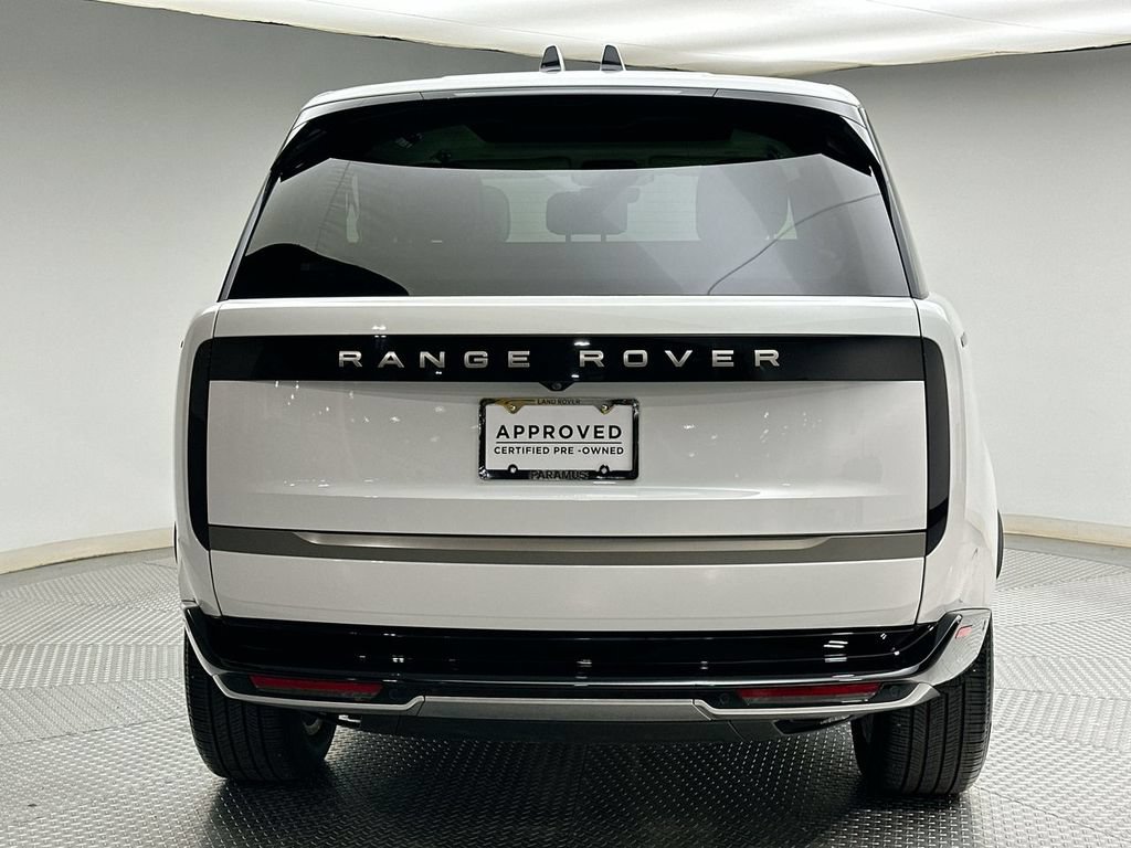 Certified 2025 Land Rover Range Rover SE AWD/4WD image 12