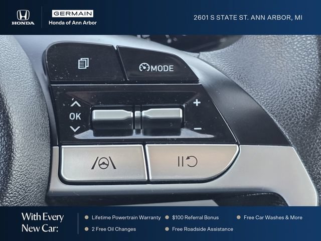 Used 2022 Hyundai Elantra SEL FWD image 31