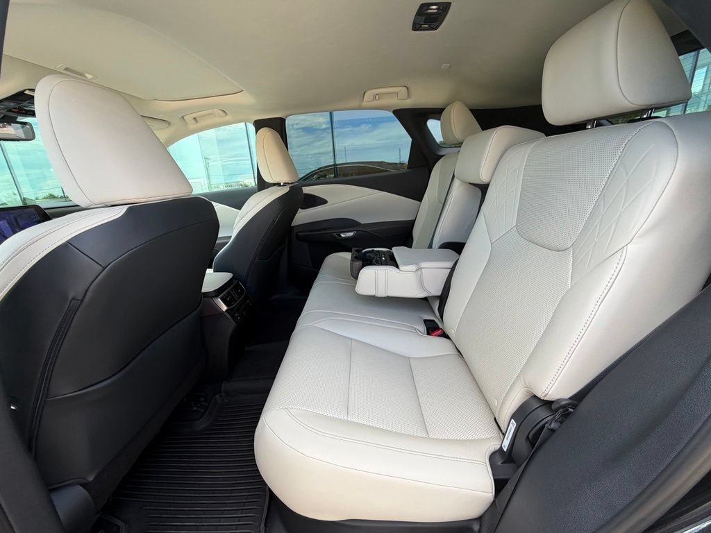 Used 2024 Lexus RX 350 Premium Plus w/ Convenience Package AWD/4WD image 18