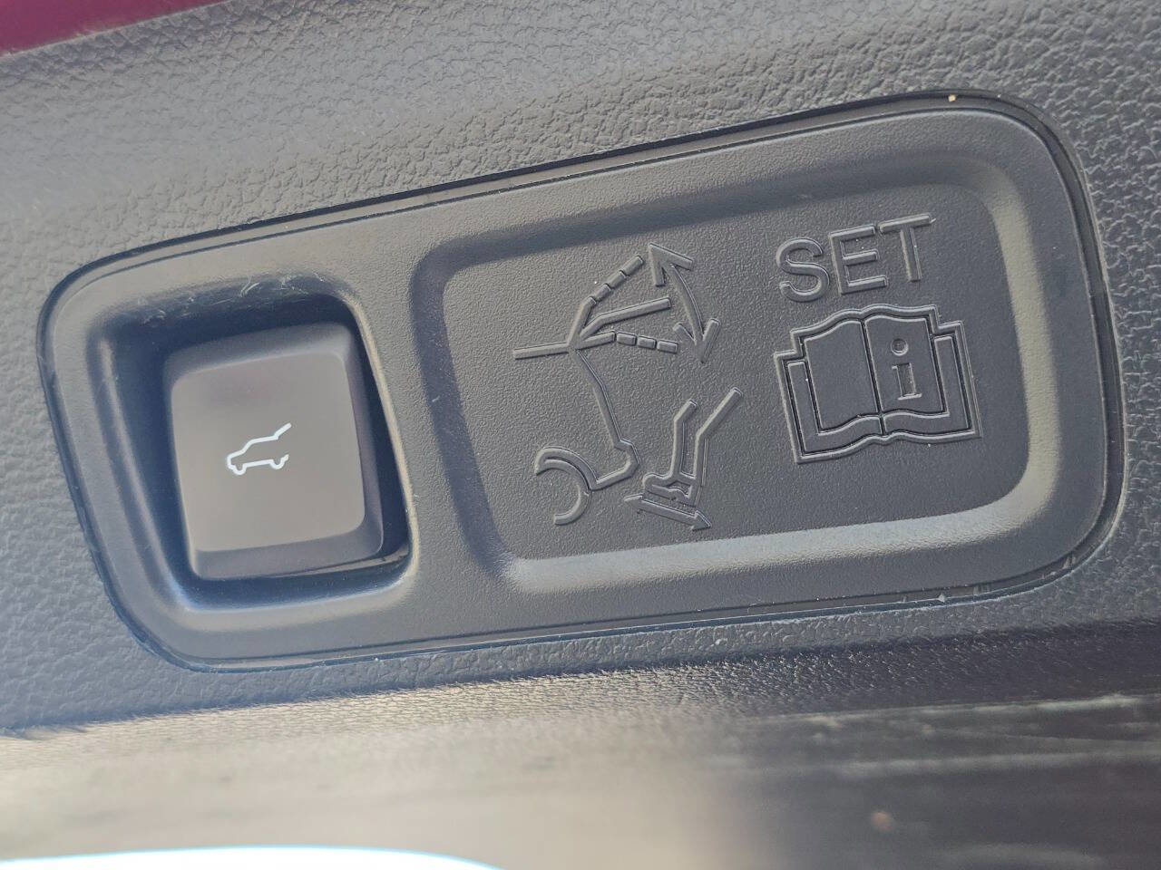 Used 2019 Ford Expedition Max XLT w/ Equipment Group 202A image 30