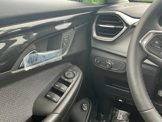 New 2026 Chevrolet TrailBlazer LT w/ Convenience Package FWD image 24