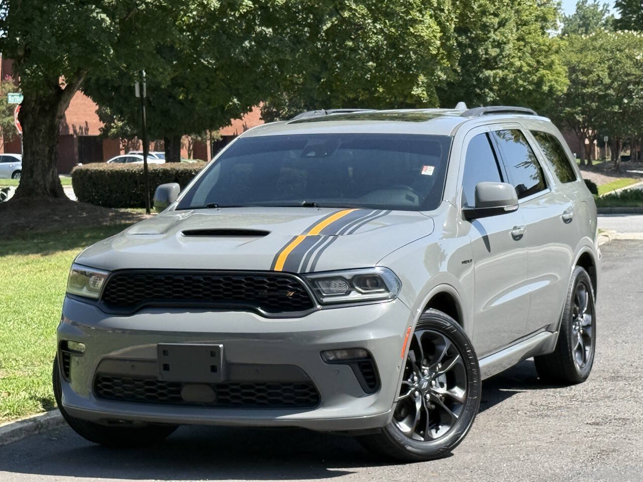 Used 2022 Dodge Durango R/T w/ Hemi Orange Plus Package RWD image 1