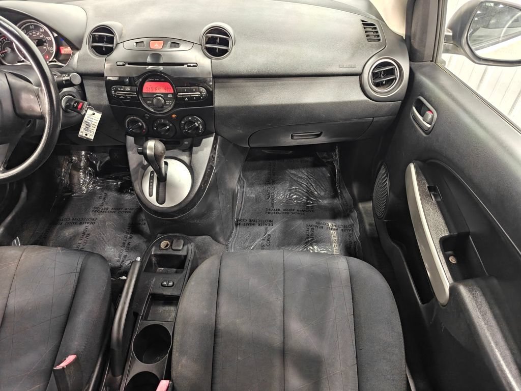 Used 2014 MAZDA MAZDA2 Sport FWD image 22