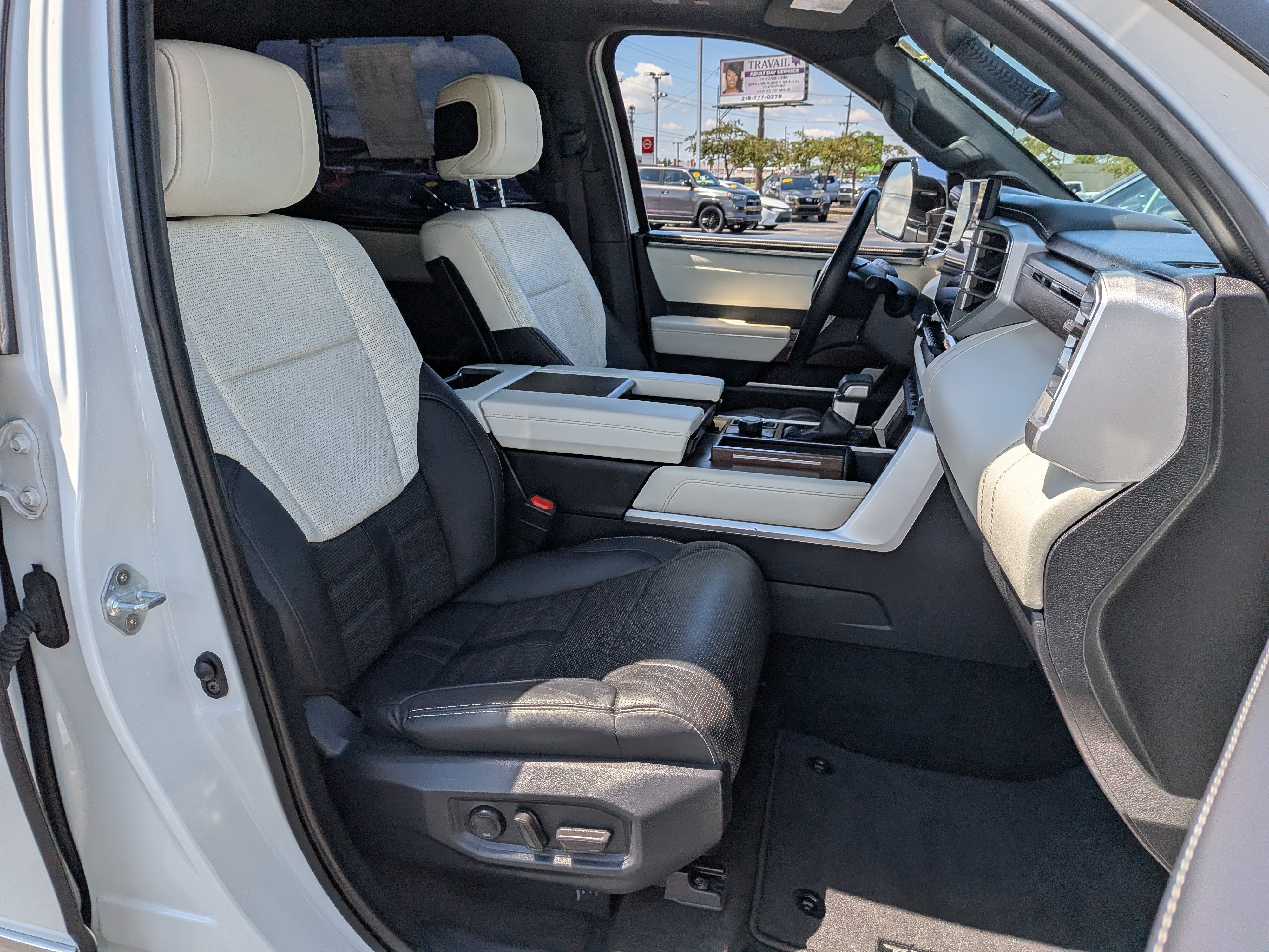 Used 2023 Toyota Tundra Capstone AWD/4WD image 26