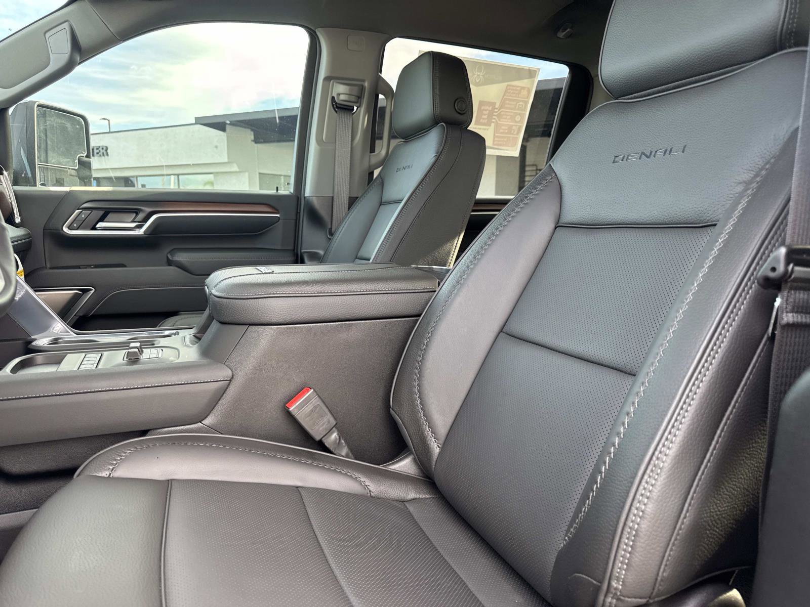 New 2026 GMC Sierra 2500 Denali w/ Denali Reserve Package image 20