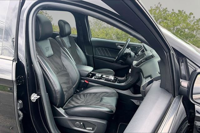 Used 2019 Ford Edge ST w/ Convenience Package image 7