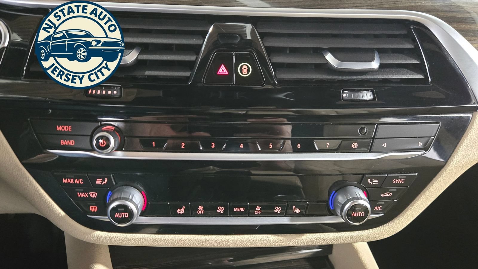 Used 2020 BMW 530i w/ Convenience Package RWD image 21