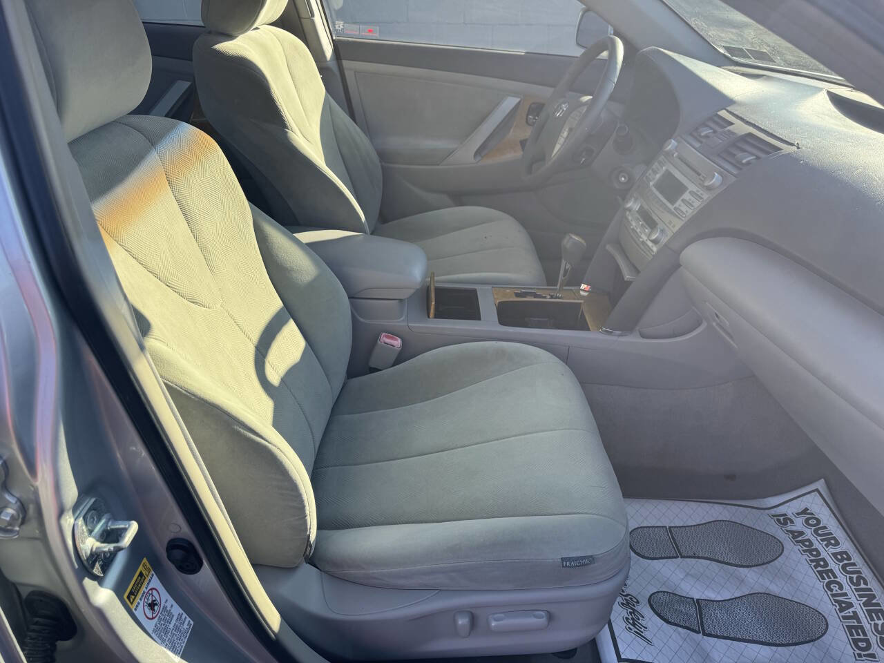Used 2007 Toyota Camry XLE FWD image 25