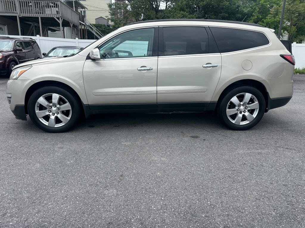 Used 2013 Chevrolet Traverse LTZ AWD/4WD image 3
