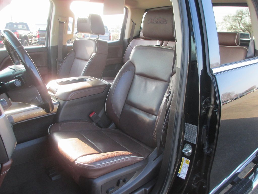 Used 2015 Chevrolet Silverado 3500 High Country w/ Duramax Plus Package image 21