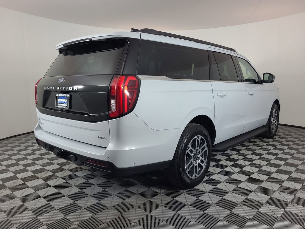 Used 2025 Ford Expedition Max Active image 3