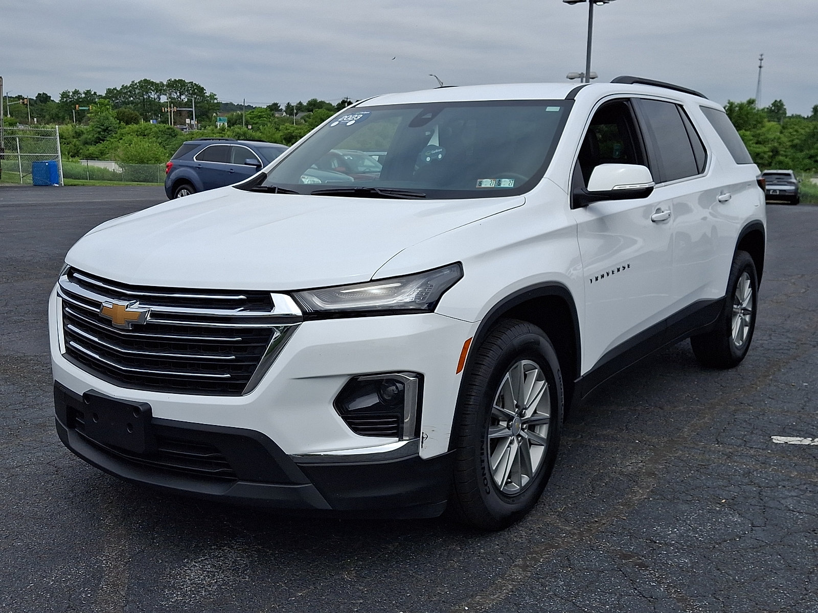Certified 2023 Chevrolet Traverse LT AWD/4WD image 3